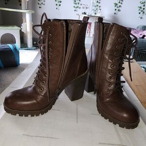 Soda Dark Brown Heeled Lace-Up Boots